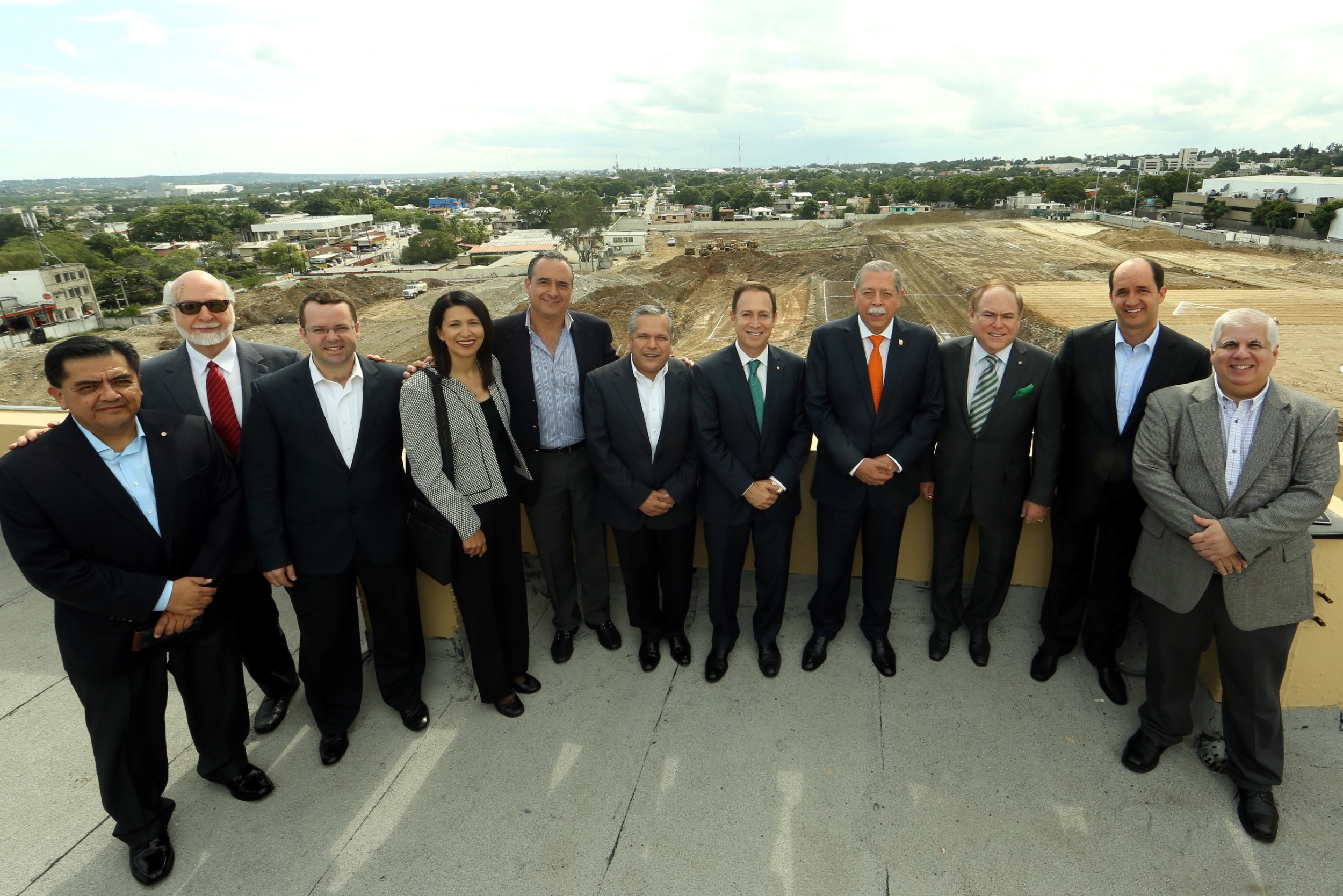 Colocan primera piedra del desarrollo comercial más grande de Tamaulipas