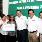 Distribuye Pablo apoyos para mejoramiento de vivienda 2014