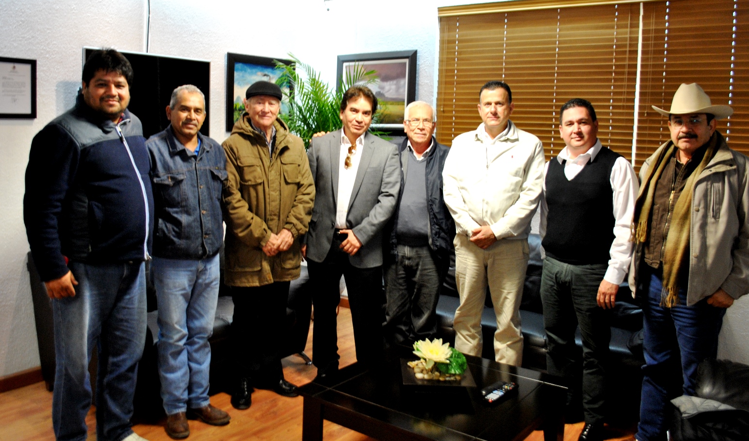 Constructores respaldan visión de gobierno de PGL