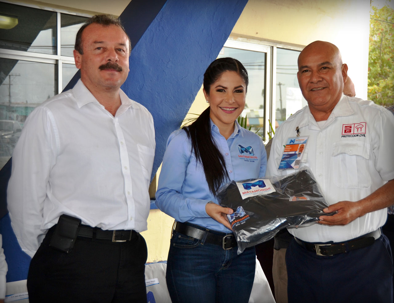Gobierno de Matamoros entrega unidades y uniformes a la dirección de Protección Civil y Bomberos
