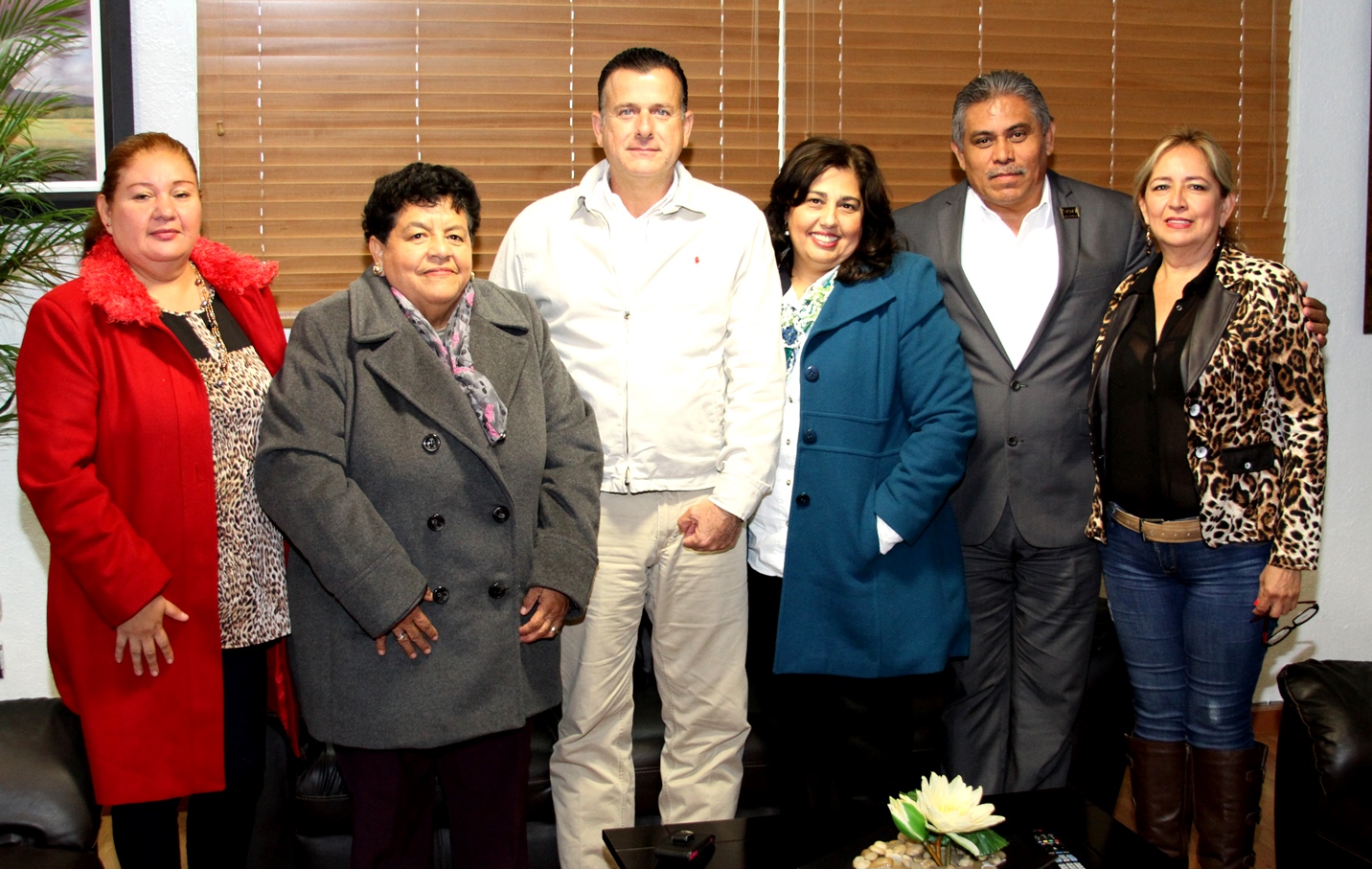 Recibe PGL el saludo de estructura sindical del SNTE