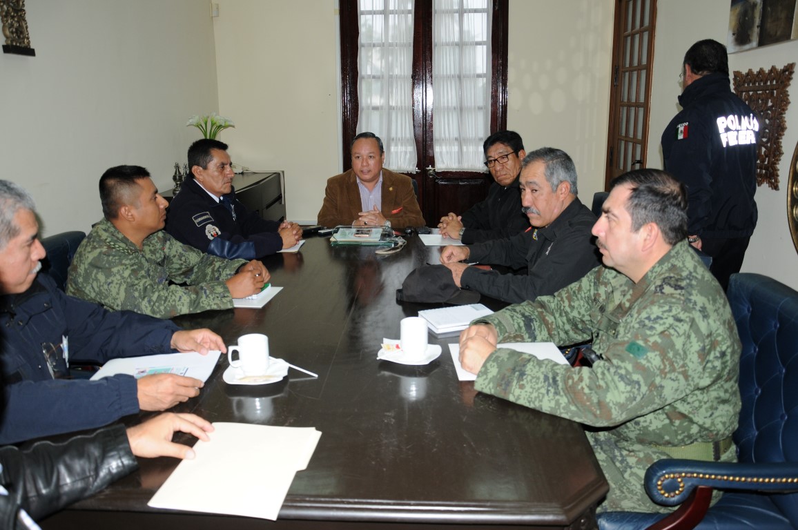 Coordinan esfuerzos gobierno municipal y fuerzas federales en labores de vigilancia del carnaval Tampico 2015