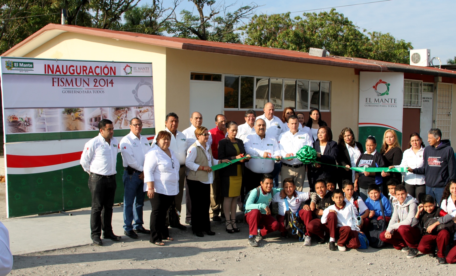 Entrega Gobierno Municipal de El Mante aula de cómputo