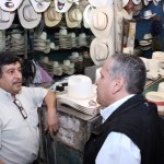 Acude Gustavo Torres a mercados municipales a dialogar con oferentes