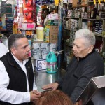Acude Gustavo Torres a mercados municipales a dialogar con oferentes