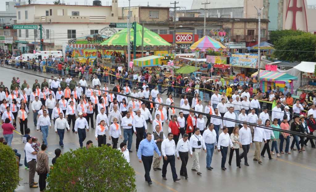 Con orden, alegría y éxito se realizó el tradicional desfile del 18 Marzo