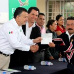 Programas de becas estatales incentivan a nuestra niñez: Pablo