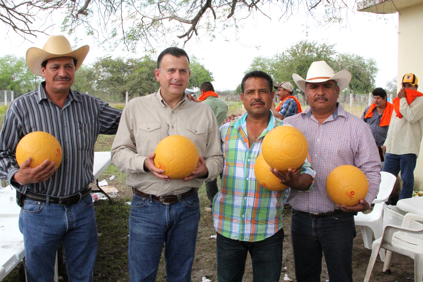 Asiste alcalde a Fiesta Patronal a San José, en Los Dorados