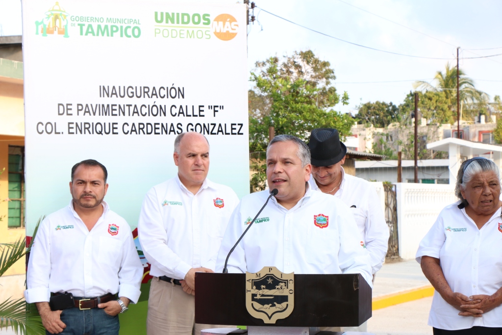 Entrega Gustavo Torres obras por más de 6 millones de pesos