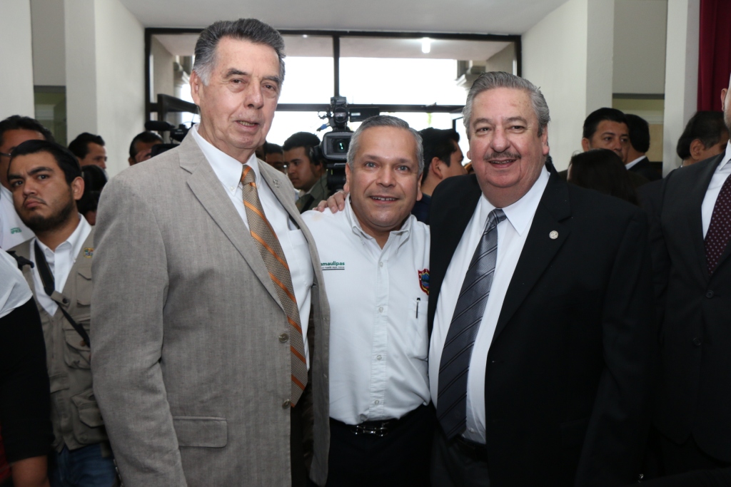 Asiste Gustavo Torres Salinas al Primer Foro Universitario de Salud