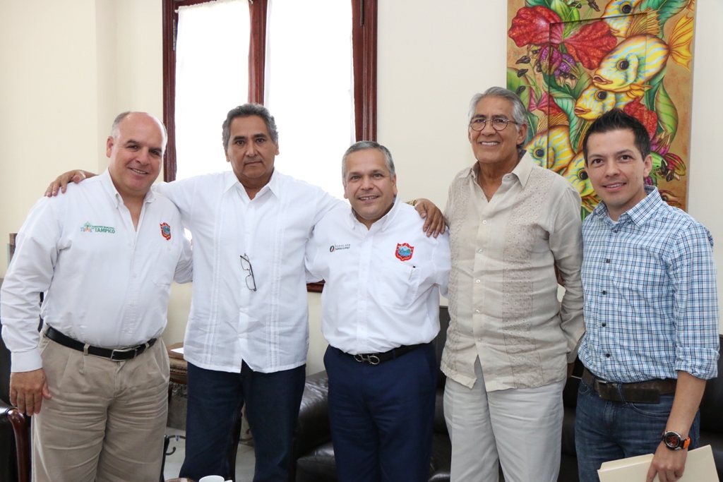 Recibe alcalde Gustavo Torres visita de socios de la Cámara Mexicana de la Industria de la Construcción