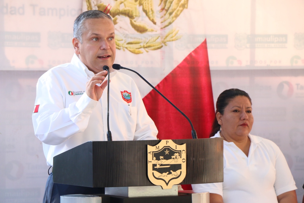 Impulsar la educación de calidad, una de las principales obligaciones de los nuevos legisladores: Gustavo Torres