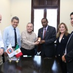 Recibe alcalde Gustavo Torres Salinas visita del embajador de Haití en México, Guy Lamothe