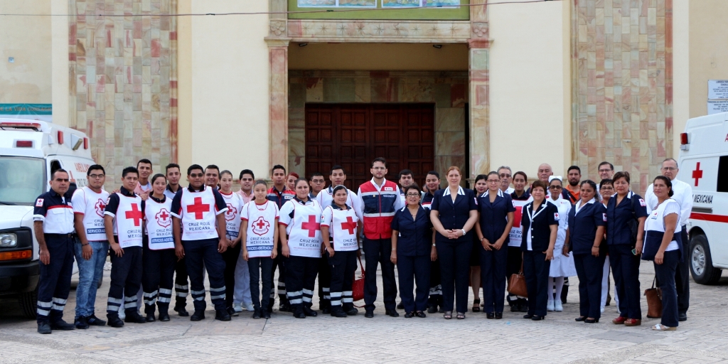 Asiste Verónica a celebración del Día del Socorrista