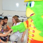 Convive Verónica con niños del Campamento de Verano 2015