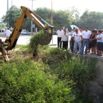 Supervisa Pablo acciones de limpieza y desazolve en Dren de la Colectiva
