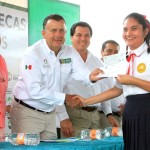 Entrega Pablo González, 5.5 millones en Becas y estímulos