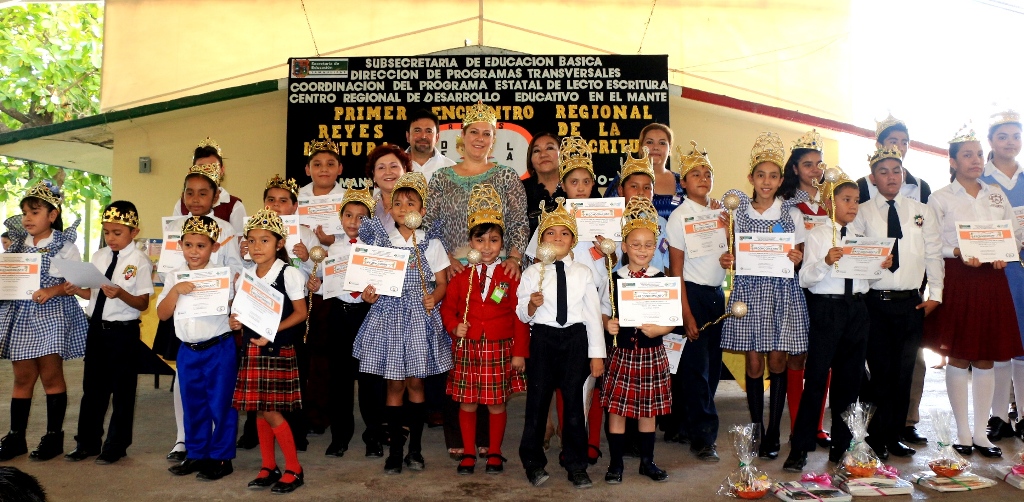 Corona Verónica a los Reyes de la Lectura y Escritura
