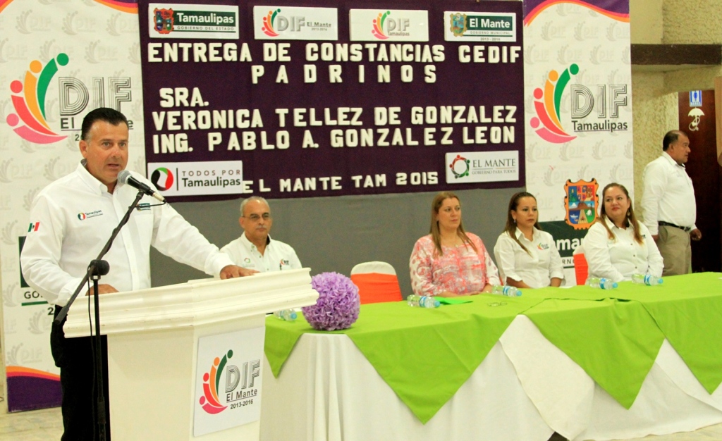 Concluyen 500 personas, cursos del CEDIF