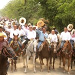 Celebran con Cabalgata Aniversario del Ejido El Triunfo Dos