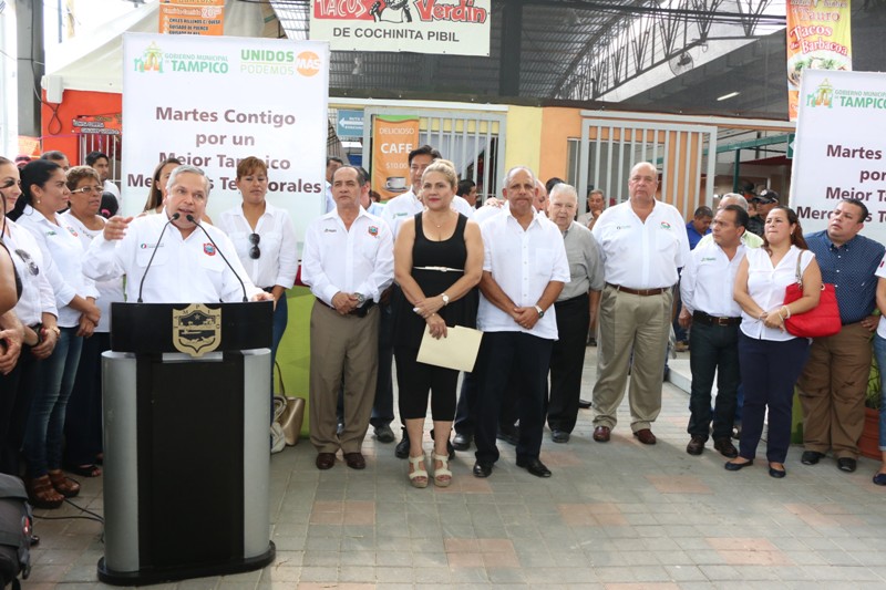 Encabeza Gustavo Torres “Martes Contigo Por Un Mejor Tampico” en los mercados temporales