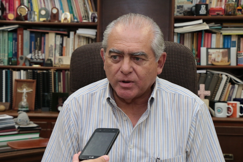 Reconoce rector del IEST a gobiernos estatal y municipal por la correcta ejecución del proyecto de los nuevos mercados de Tampico