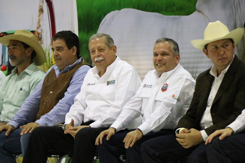 Agradece Gustavo Torres al Gobernador Egidio Torre Cantú por elegir a Tampico, para su Quinto Informe de Gobierno