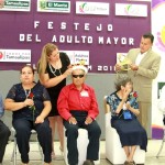 Festeja el DIF a Adultos mayores