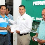 Entrega Pablo más apoyos del Seguro Catastrófico P-V 2014