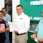 Entrega Pablo más apoyos del Seguro Catastrófico P-V 2014