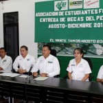 Incentiva Gobierno para Todos a estudiantes foráneos mantenses