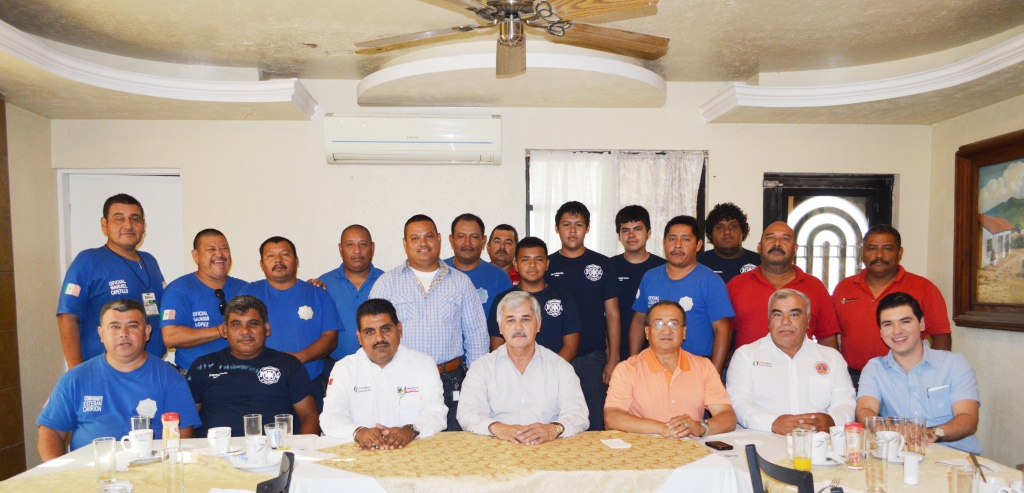 Organiza Ayuntamiento de Valle Hermoso festejo al H. Cuerpo de Bomberos Organiza Ayuntamiento de Valle Hermoso festejo al H. Cuerpo de Bomberos