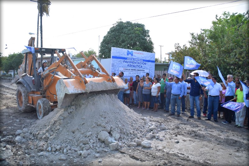 Con calles pavimentadas se fortalece una vida digna en las colonias de Matamoros Con calles pavimentadas se fortalece una vida digna en las colonias de Matamoros