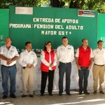 Encabeza Pablo entrega de apoyos del programa 65 y Más