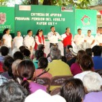 Encabeza Pablo entrega de apoyos del programa 65 y Más