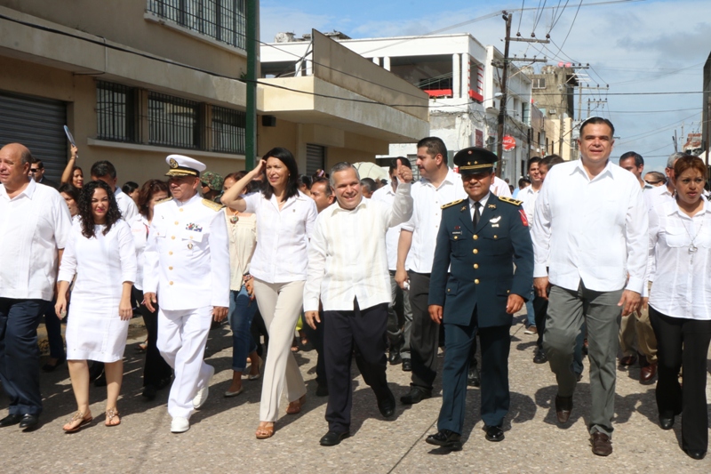 Celebra Ayuntamiento de Tampico desfile por el CCV Aniversario del inicio de la Independencia de México