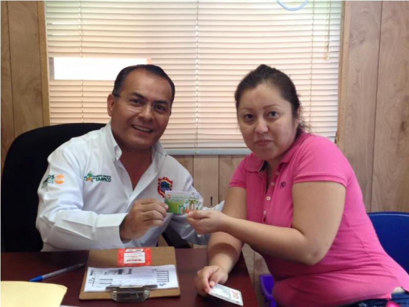 Acerca gobierno municipal apoyos a sectores vulnerables a través de Tampico Móvil