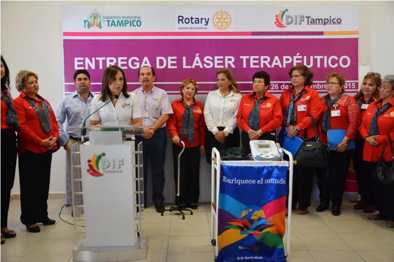 Recibe DIF Tampico donación de Club Rotario