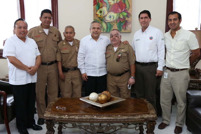 Pensiona Ayuntamiento de Tampico a bomberos con más de 30 años de servicio