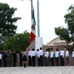 Autoridades honran a los héroes que nos dieron Patria y libertad