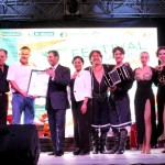 Disfrutan mantenses de Tango vivo