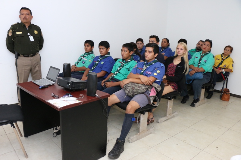 Capacita Dirección de Tránsito de Tampico a jóvenes scouts para auxiliar en la vialidad de la ciudad