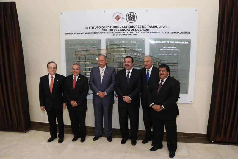 Asiste el presidente municipal Gustavo Torres a la inauguración del edificio de Ciencias de la salud del IEST