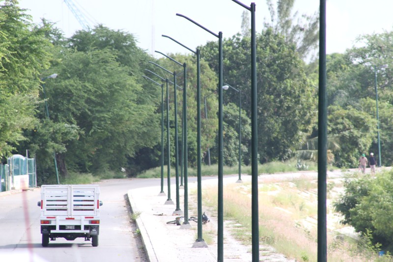 Avanzan los trabajos de instalación de la nueva red de alumbrado público en el Bordo Cascajal - Nacional