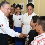 Educación, vía para que nuestros niños y jóvenes trasciendan como seres humanos: Gustavo Torres