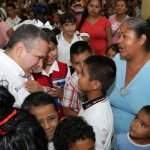 Educación, vía para que nuestros niños y jóvenes trasciendan como seres humanos: Gustavo Torres