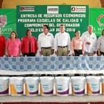Entrega Pablo recursos del programa Escuelas de Calidad