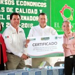 Entrega Pablo recursos del programa Escuelas de Calidad