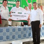 Entrega Pablo recursos del programa Escuelas de Calidad