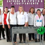 Inicia Verónica entrega de apoyos y equipamiento a desayunadores